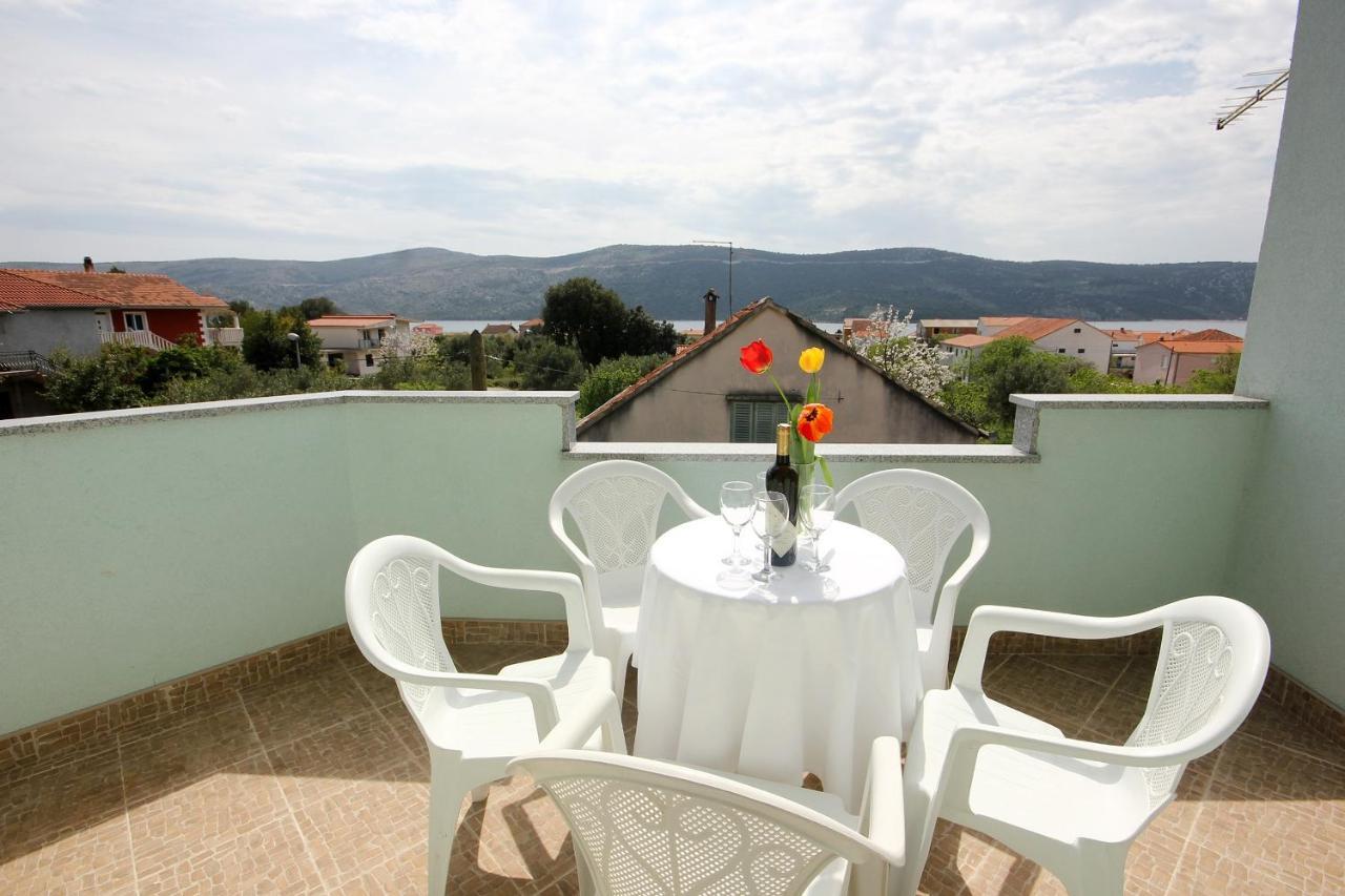 Apartments With A Parking Space Poljica, Trogir - 10010 Marina Ngoại thất bức ảnh