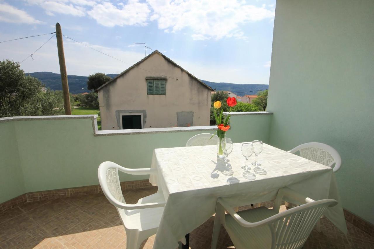 Apartments With A Parking Space Poljica, Trogir - 10010 Marina Ngoại thất bức ảnh
